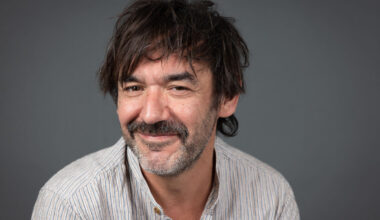 « Je n’ai pas envie de me moquer » : Thomas VDB, maître de cérémonie des Victoires du metal au Bataclan - Le Parisien