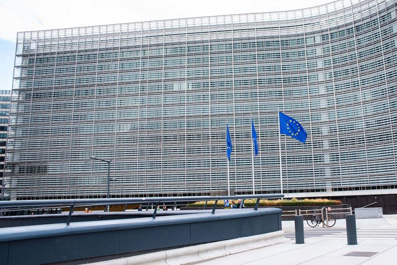 Budget de l’UE : les propositions de taxes sur les entreprises et le tabac contestées par les États membres