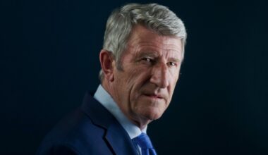 Hebdo n° 3648 - Meilleur complotiste de France