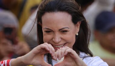 l’opposante vénézuélienne María Corina Machado récompensée – Libération