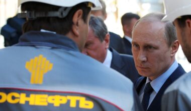 Le géant russe du pétrole Rosneft a posé mardi les bases d'un nouveau contrat géant de livraison d'or noir à la Chine, portant au total sur 85 milliards de dollars sur dix ans.