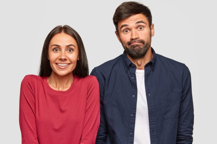 Le cerveau des hommes rétrécit plus vite que celui des femmes comment freiner la fonte cérébrale Ma Santé Un couple qui découvre que le cerveau d'un homme rétrécit plus vite que celui d'une femme.