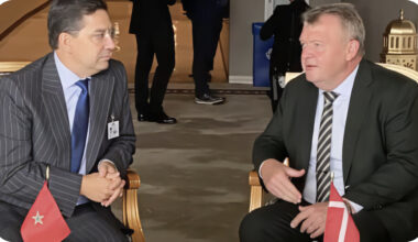 Entretien entre le ministre marocain des affaires étrangères et le ministre danois Lars Løkke Rasmussen, à propos du futur accord commercial Maroc–UE incluant le Sahara.
