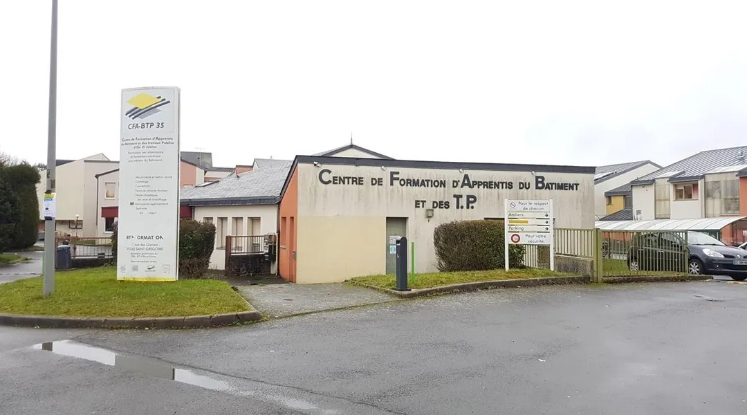 À Montgermont, deux jeunes se font voler leur téléphone puis agresser à la bombe lacrymogène
