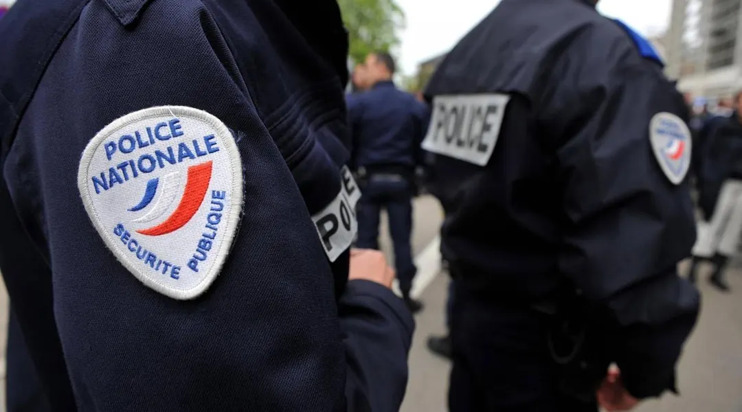 Près de Nantes, un homme armé a surgi dans la boutique de cigarettes électroniques