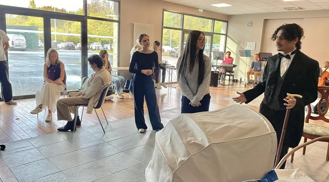 «On avait envoyé un mail, sans trop d’espoir» : ces étudiants créent un spectacle au
