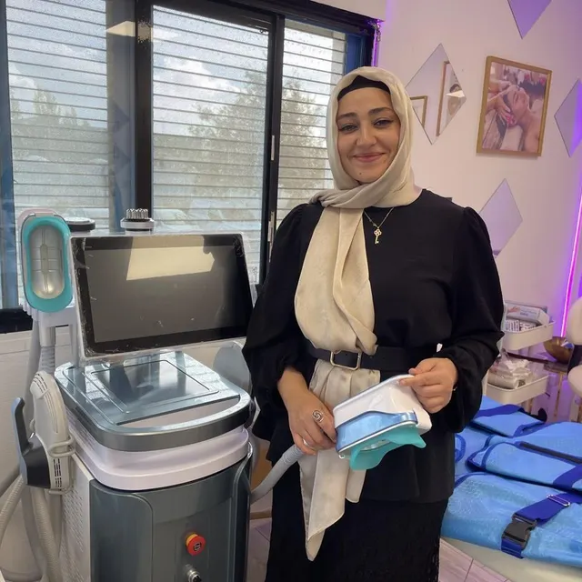 Gül adapte ses soins pour toutes ses clientes. Photo Presse Océan-Philippe Corbou photo gül adapte ses soins pour toutes ses clientes. © photo presse océan-philippe corbou