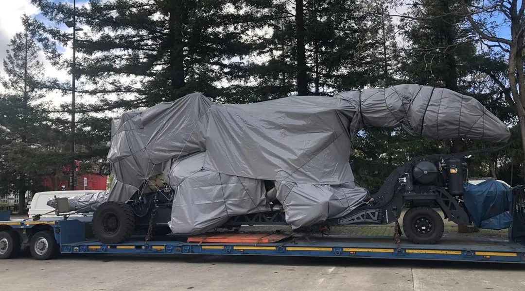 C’est quoi ce monstre géant empaqueté à Nantes sur un convoi exceptionnel ?