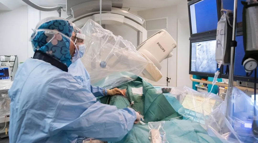 La prise en charge des AVC est encore inéquitable en France selon la Cour des comptes