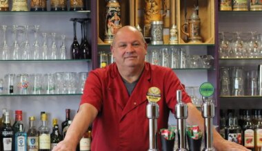 «On s’installe, on s’adapte» : ce couple fait 390 km pour sauver ce bar-restaurant