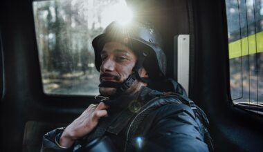 « Il voulait juste montrer la vérité » : la tristesse des proches d’Antoni Lallican, le photographe tué en Ukraine