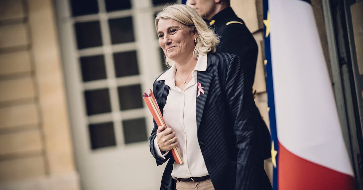 ces ministres qui se préparent à avaler leur chapeau – Libération