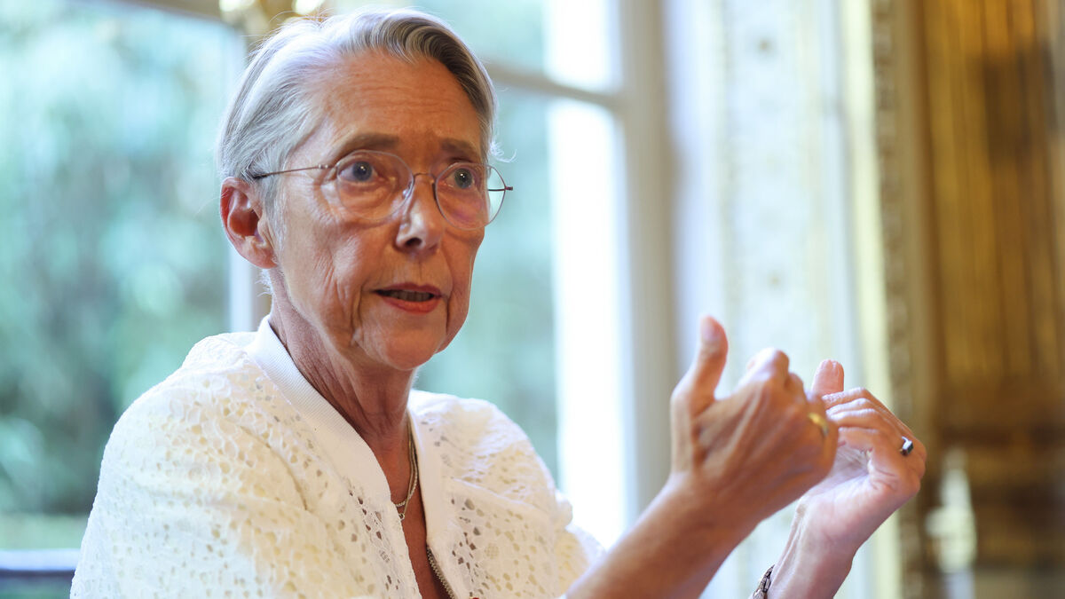 « Il faut savoir écouter et bouger » : Élisabeth Borne favorable à une « suspension » de sa réforme des retraites