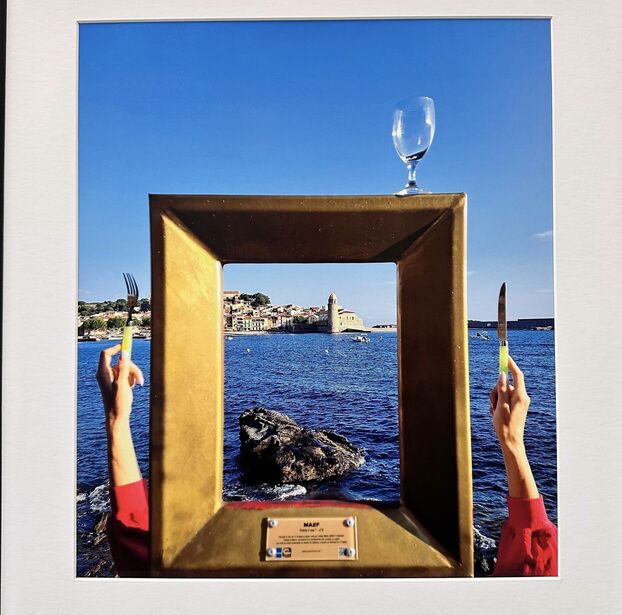Le 3e prix du concours est revenu à ce cliché un peu surréaliste qui transforme un cadre idéal en table pour un déjeuner au bord de la grande bleue. DR