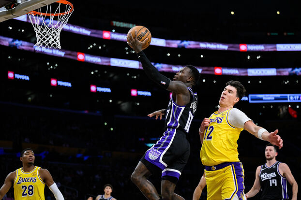 Dennis Schršder, avec Sacramento, a assuré le spectacle le 17 octobre 2025 contre les Lakers de Los Angeles.