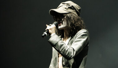 « On ne sait rien sur elle » : qui est Ptite Sœur, la mystérieuse rappeuse trans qui fait beaucoup parler ?