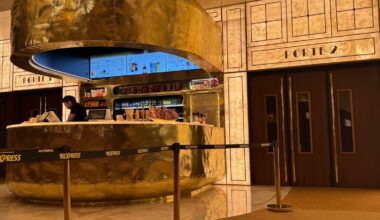 « Un cachet de luxe » : à Paris, le Grand Rex dévoile son hall d’accueil « sublimé »