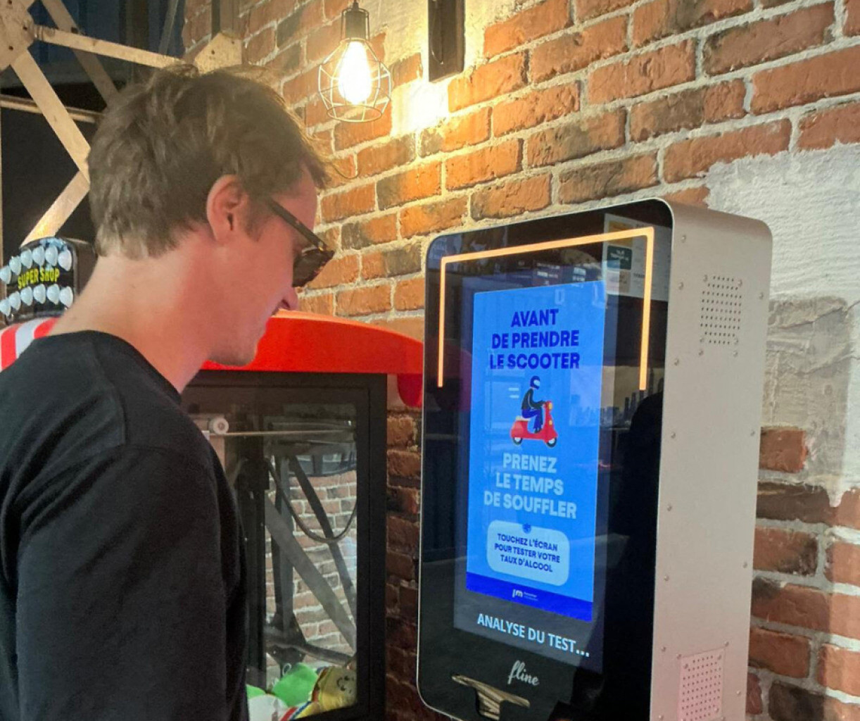 Des bornes éthylotests arrivent dans 6 bars de la métropole de Lille, après un succès fou dans le Sud