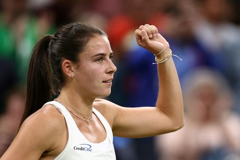 Navarro bat Swiatek en lui infligeant un 6-0 dans le dernier set à Pékin