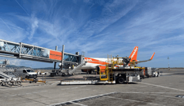 Crash évité à l'aéroport de Nice. Un contrôleur aérien sort du silence : "Un miracle"