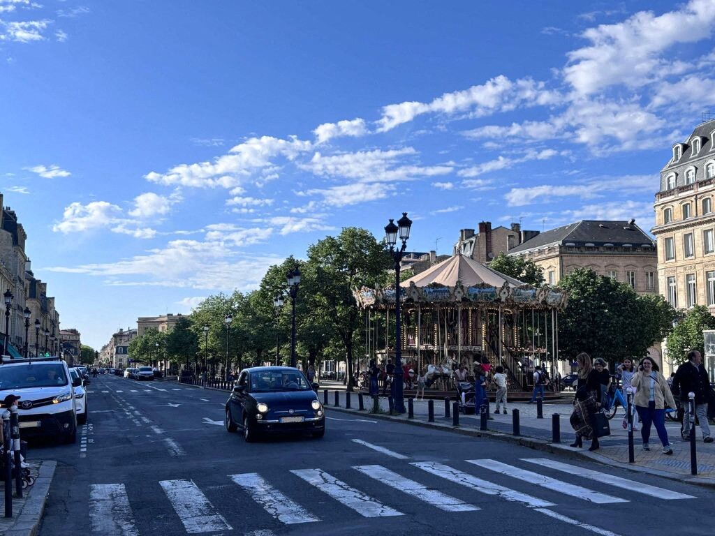 Ces allées emblématiques de Bordeaux accueillent bientôt une fête autour du vin