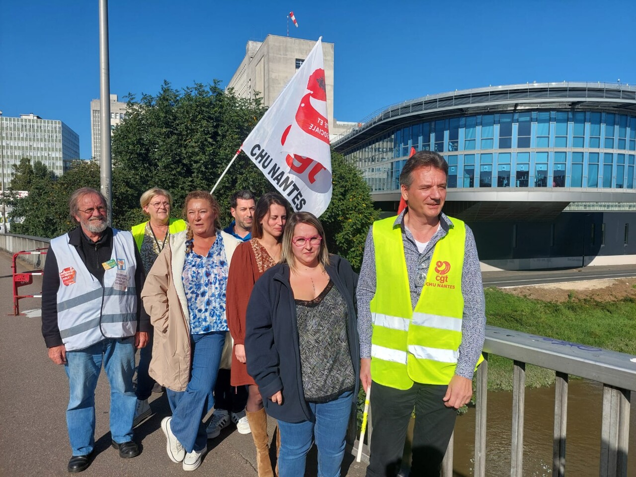 au CHU de Nantes, les assistants de régulation du Samu sont "à bout"