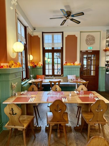 Au Joyeux pêcheur tartes flambées feu de boisIMG_3533