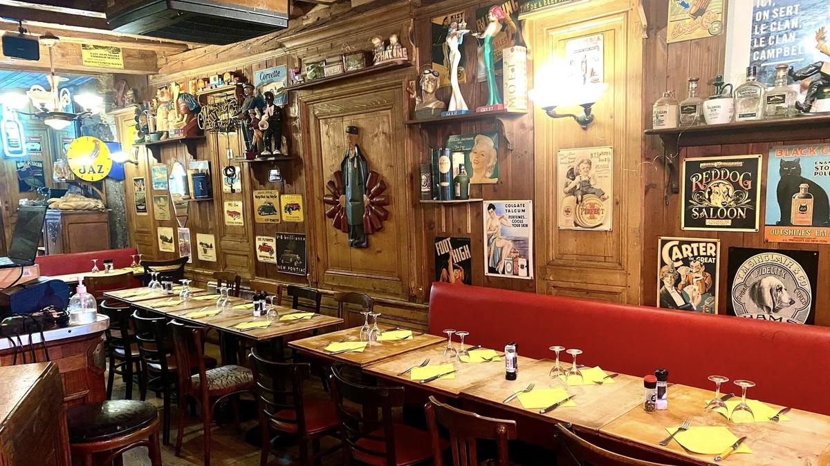 Ouvert depuis 33 ans à Lyon, ce bar menacé de fermeture à cause de la générosité du patron