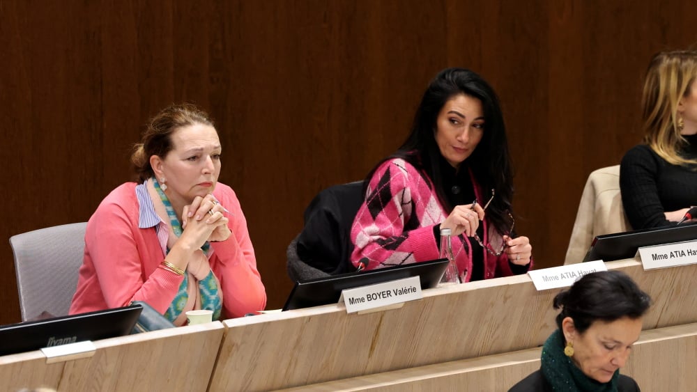 Deux élues quittent le groupe de droite au conseil municipal et dénoncent une dérive "vers l'extrême droite"