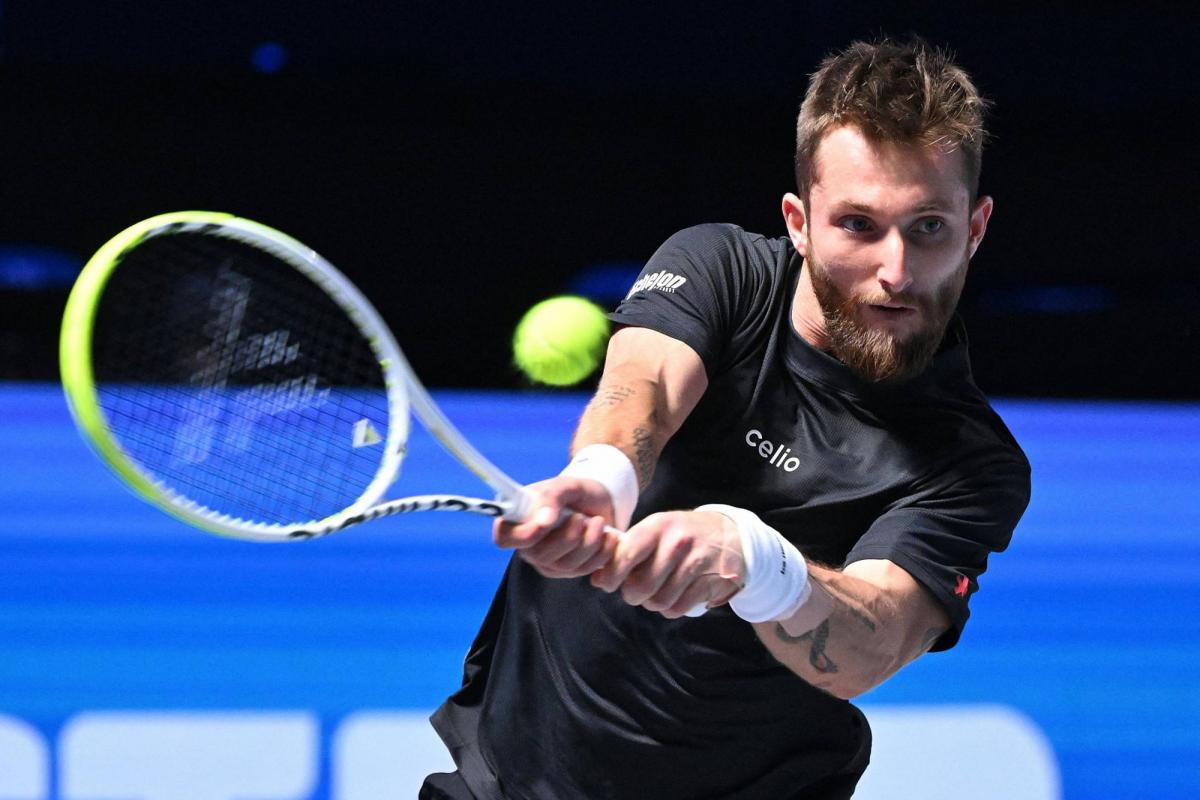 Corentin Moutet prend sa revanche sur Daniil Medvedev et rejoint les quarts de finale du tournoi de Vienne - L'Équipe