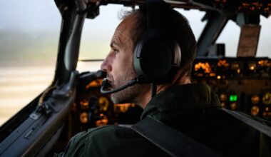 A bord d’un Awacs, avion sentinelle de l’OTAN sur le flanc est de l’Europe face aux incursions de drones russes