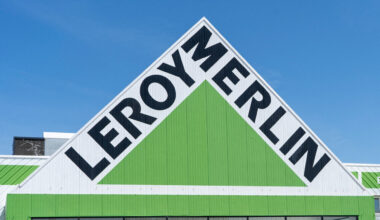 Près de Rouen. Il tente de passer la caisse avec 1 000 euros d’outils cachés dans une poubelle