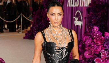 Entourée de Kate Moss, John Galliano et Daphne Guinness... Kim Kardashian célèbre ses 45 ans lors d’une folle soirée à Londres