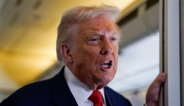 Donald Trump affirme ne pas envisager de frappes contre le Venezuela