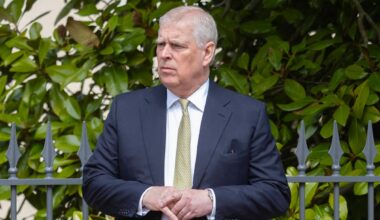 Prince Andrew humilié, on sait enfin où il pose ses valises et ça n’a plus rien de royal (Photos)
