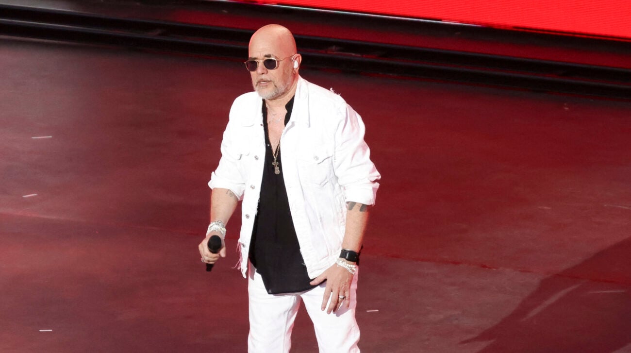 Pascal Obispo “profondément choqué” : le chanteur laissé sur la touche, il pousse un coup de gueule