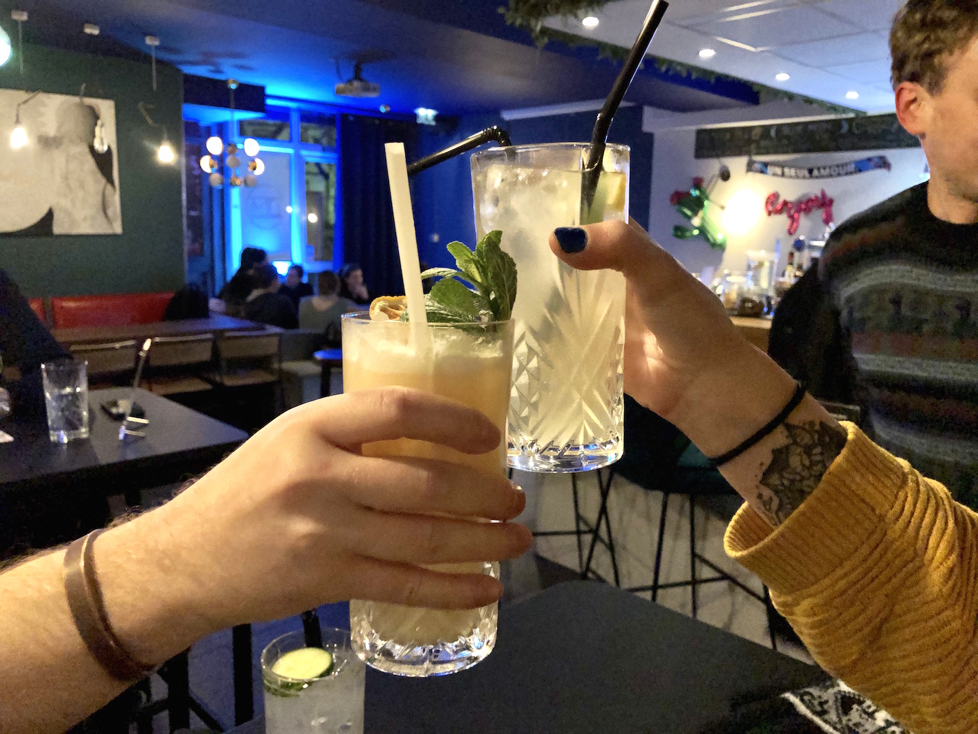 BLUE MOON BAR TESTimage00024