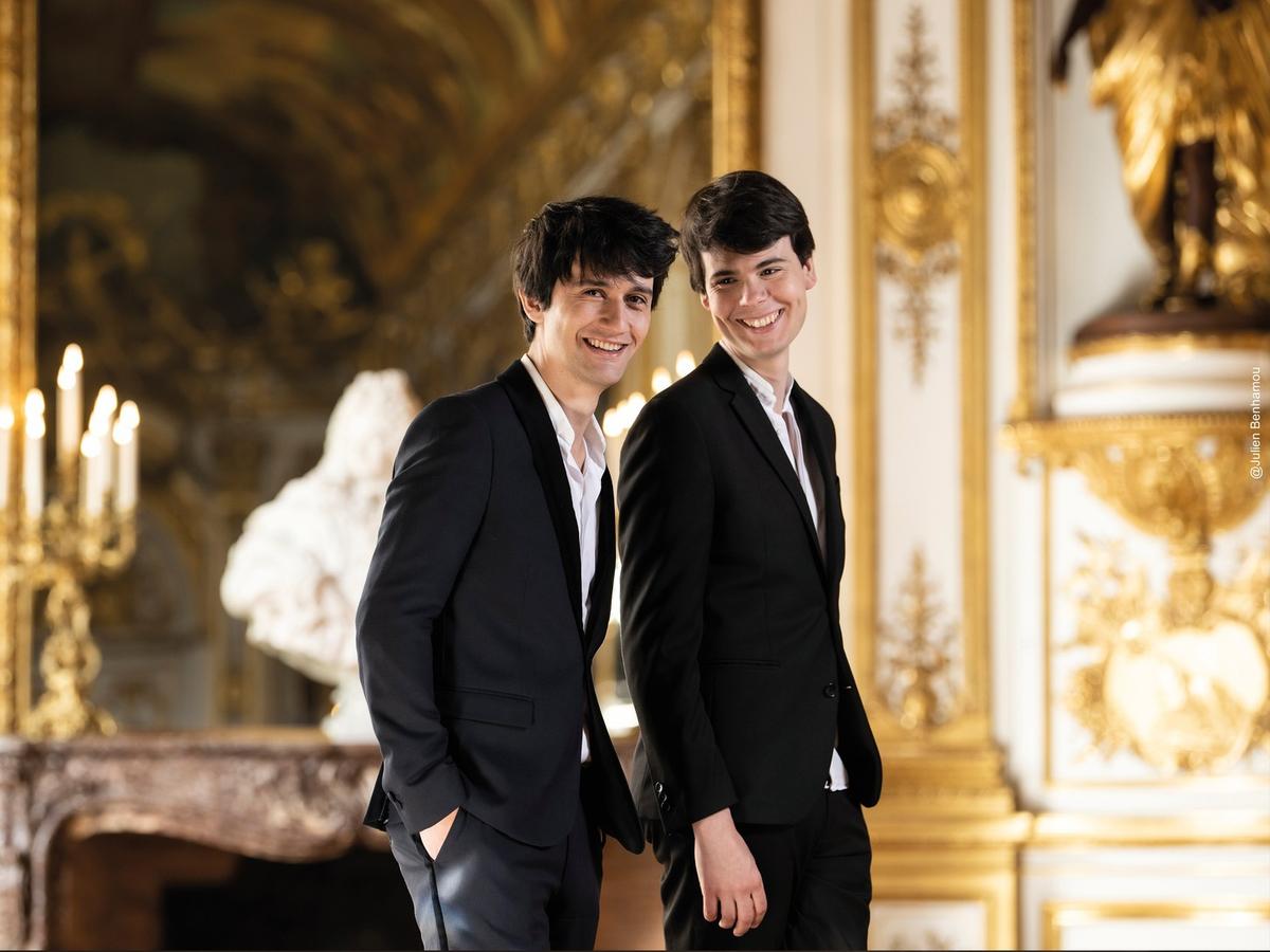 Théotime Langlois de Swarte, violoniste, et Justin Taylor, claveciniste (de gauche à droite)
