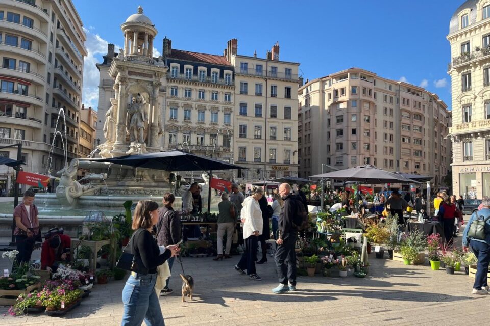 Le jardin des Jacobins et l'un des quatre pôles d'animation du Lyon Braderie Festival.