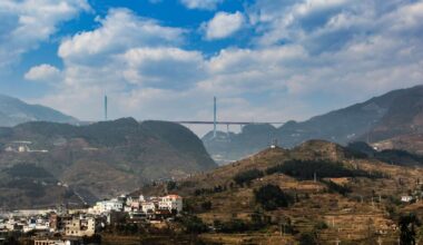 Voici le pont suspendu le plus haut et le plus audacieux du monde, et il vient tout juste d’ouvrir