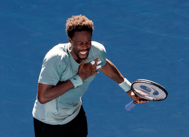 Gaël Monfils célèbre sa victoire au troisième tour de l’Open d’Australie face à l’Américain Taylor Fritz, le 18 janvier 2025. 