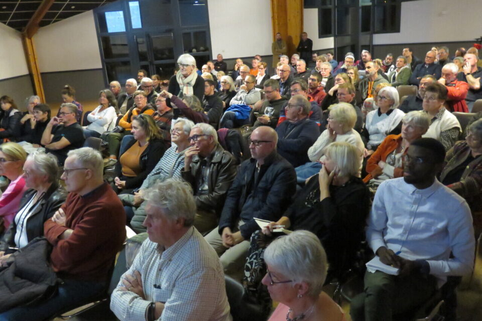La Neuville Chant d'Oisel réunion publique piste cyclable