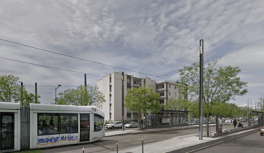 un homme poignardé à mort
