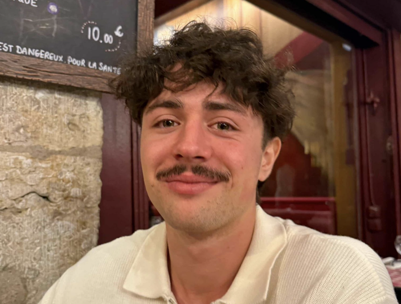 un étudiant disparaît pendant une soirée Halloween, enquête en cours