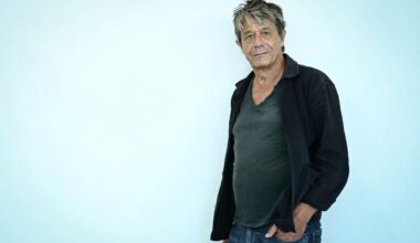 Livres : on a lu « Kolkhoze », d’Emmanuel Carrère, un ouvrage aux racines de l’autofiction