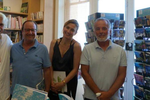 L’ancien président et sa compagne ont été reçus au Domaine du Rayol-Canadel par André Delmonte (à gauche) et Olivier Arnaud.  