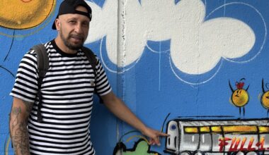 VIDEO. Ce célèbre graffeur dévoile une nouvelle fresque à Toulouse en hommage à ses amis