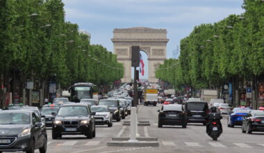 l'avenue des Champs-Élysées est plus attractive que la 5e Avenue et Oxford Street