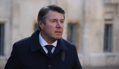 Christian Estrosi contre-attaque et donne sa version