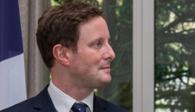 Municipales 2026 à Paris : Clément Beaune veut barrer la route à Rachida Dati